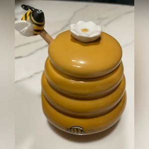 Mirabeau Honey Pot with Bee